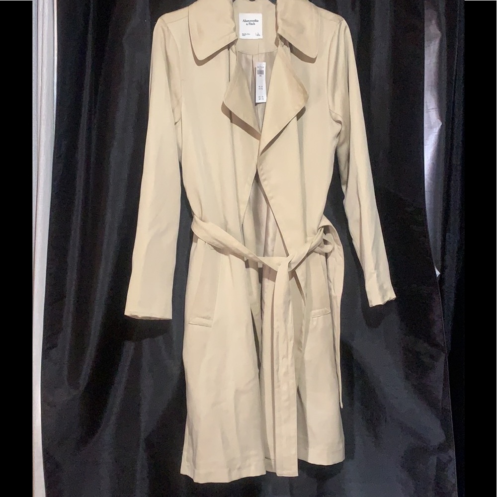 Abercrombie & Fitch Beige Trench Coat